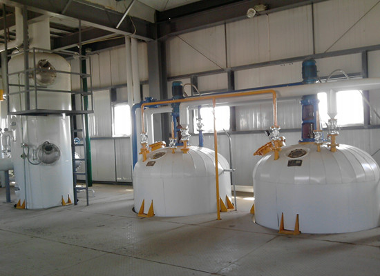 Crude palm oil refining machine