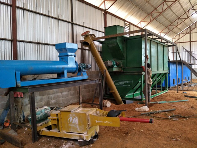 2tph palm oil processing machine is installing