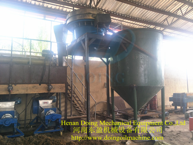 Crude palm oil filter machine